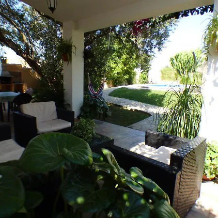 Сasa de vacaciones Rural House With Private Pool, New And Beautiful Garden
